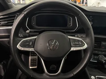 2024 Volkswagen Jetta - image 19