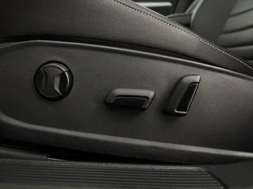2024 Volkswagen Jetta - image 20