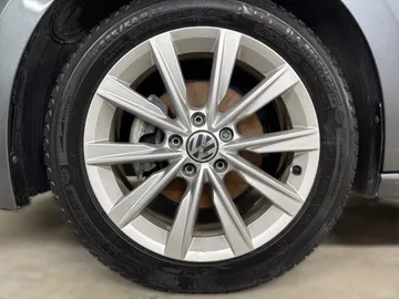 2024 Volkswagen Jetta - image 7