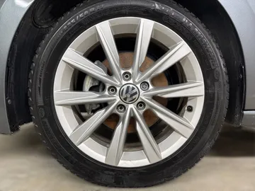 2024 Volkswagen Jetta - image 7