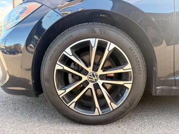 2022 Volkswagen Jetta - image 7