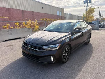 2022 Volkswagen Jetta - image 3