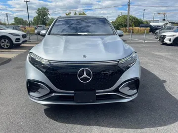 2023 Mercedes-Benz EQS - image 2
