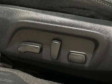 2018 Subaru Legacy - image 17