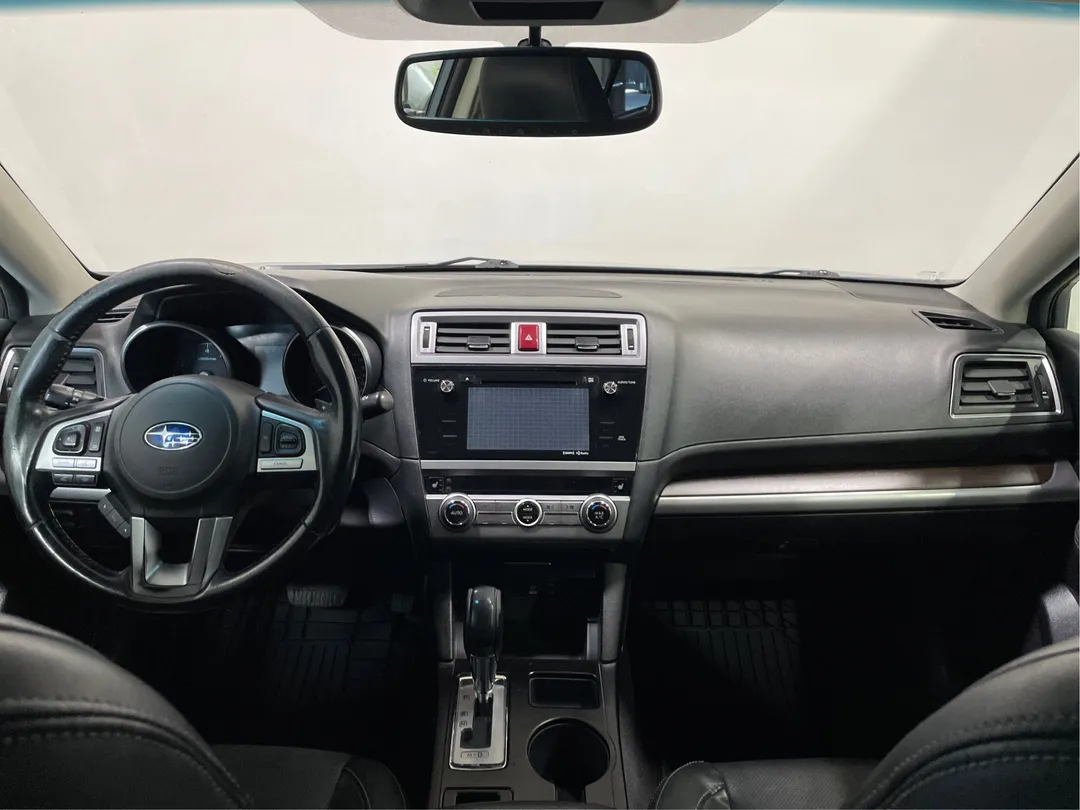 2016 Subaru Legacy — photo 4