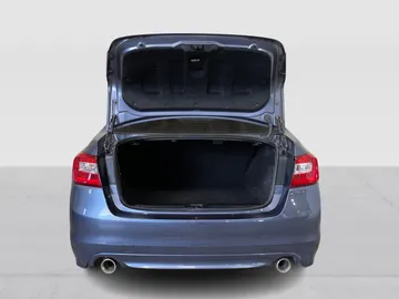 2016 Subaru Legacy - image 13