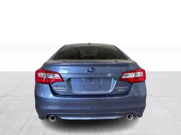 2016 Subaru Legacy - image 12