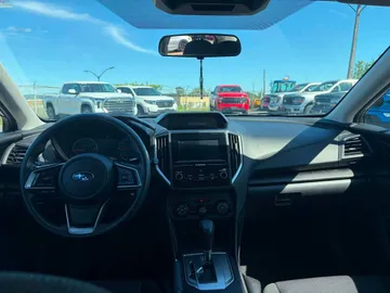 2019 Subaru Impreza - image 9
