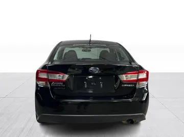 2019 Subaru Impreza - image 12