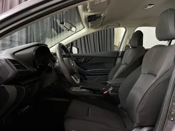 2019 Subaru Impreza - image 3