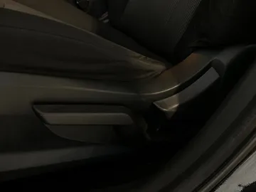 2019 Subaru Impreza - image 16