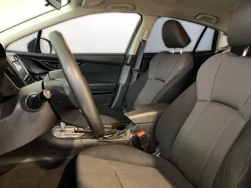 2019 Subaru Impreza - image 10