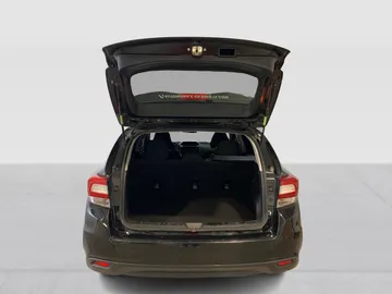 2019 Subaru Impreza - image 12