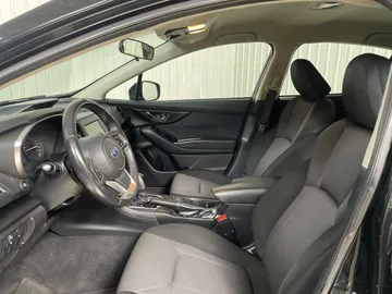 2019 Subaru Impreza - image 3