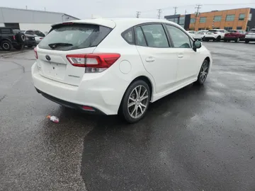2019 Subaru Impreza - image 7