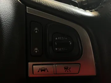 2016 Subaru Outback - image 32