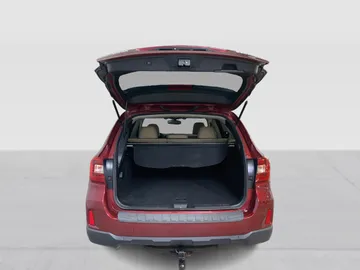 2016 Subaru Outback - image 14