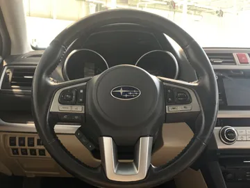 2016 Subaru Outback - image 19