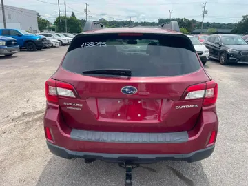2016 Subaru Outback - image 7