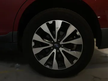 2016 Subaru Outback - image 7