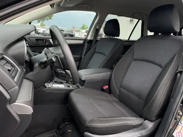 2018 Subaru Outback - image 3