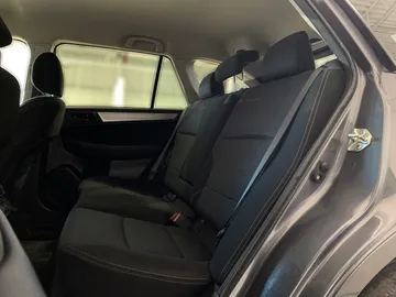 2019 Subaru Outback - image 13