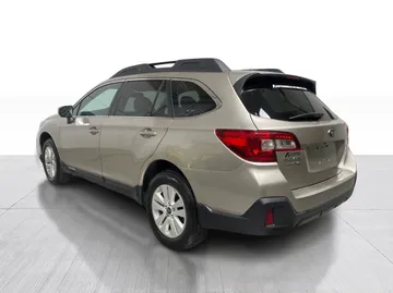 2019 Subaru Outback - image 12