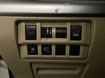 2019 Subaru Outback - image 25