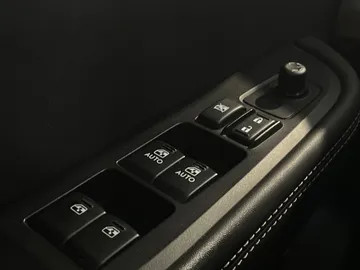 2019 Subaru Outback - image 25