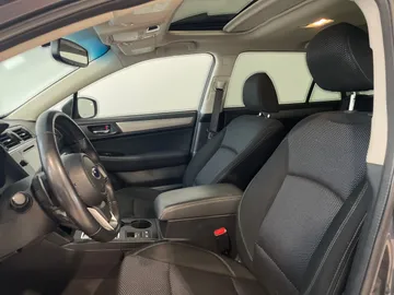 2019 Subaru Outback - image 10