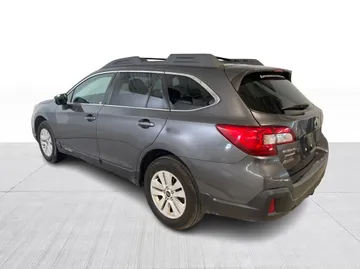 2019 Subaru Outback - image 6
