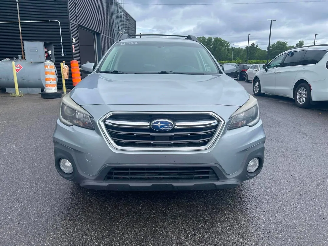 2018 Subaru Outback — photo 2