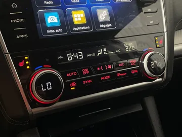 2018 Subaru Outback - image 30