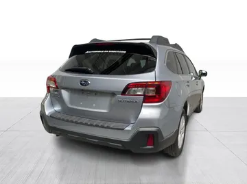 2018 Subaru Outback - image 15