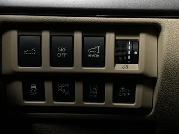 2017 Subaru Outback - image 34