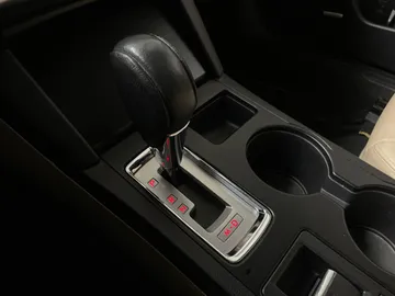 2017 Subaru Outback - image 32