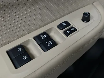 2017 Subaru Outback - image 28