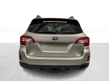 2017 Subaru Outback - image 7