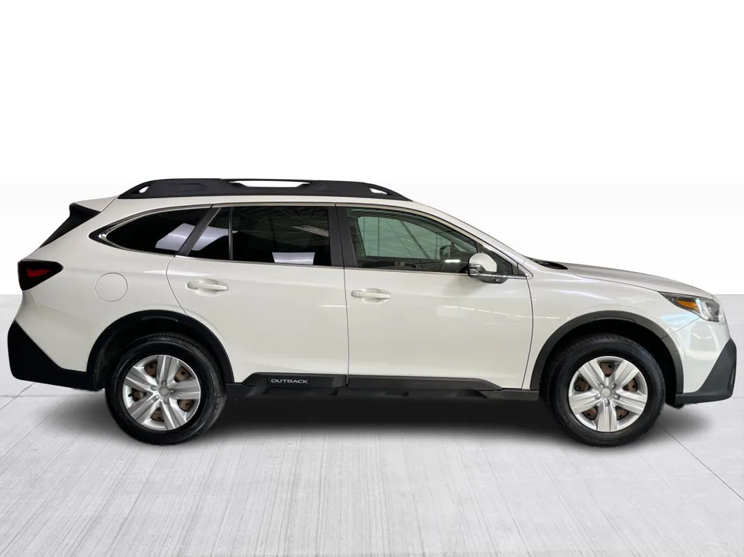 2022 Subaru Outback — photo 2