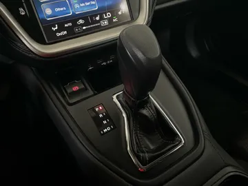 2022 Subaru Outback - image 23