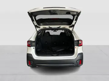 2022 Subaru Outback - image 12