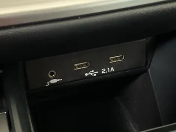 2022 Subaru Outback - image 22