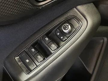 2020 Subaru Outback - image 24