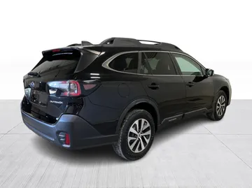 2020 Subaru Outback - image 9