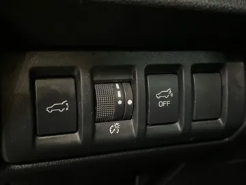 2020 Subaru Outback - image 30
