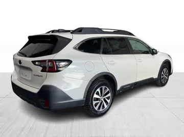 2020 Subaru Outback - image 13