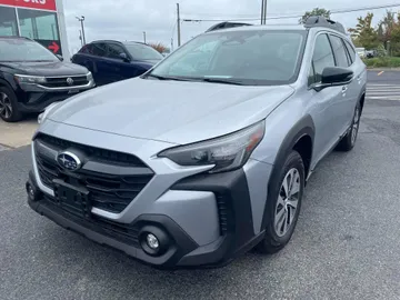 2024 Subaru Outback - image 3