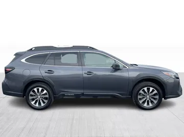 2024 Subaru Outback - image 2