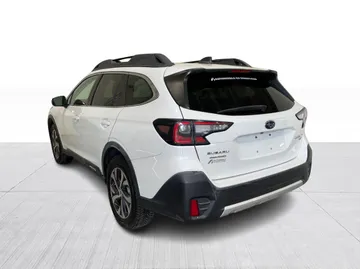 2020 Subaru Outback - image 12