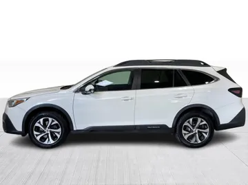 2020 Subaru Outback - image 11
